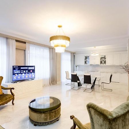 The Grand Apartment Tbilisi Exterior foto